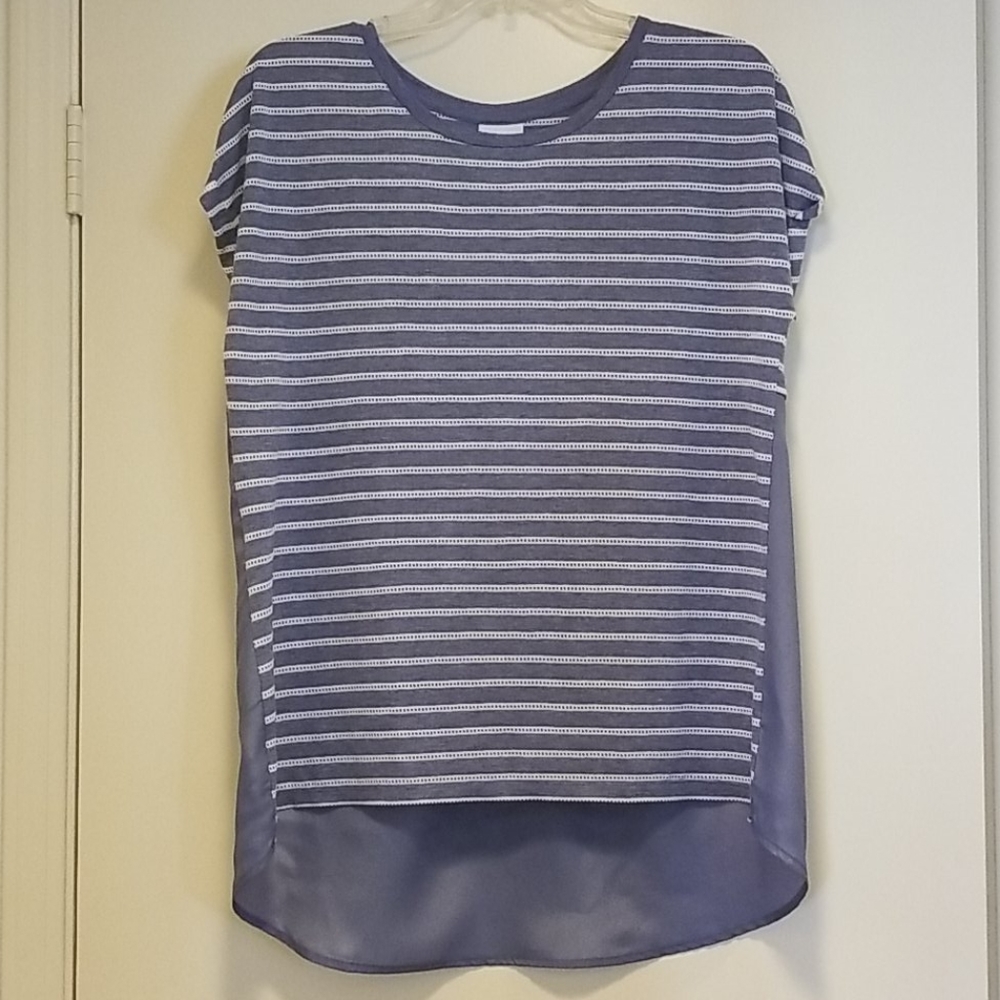 Women's cap sleeved top by Stylus